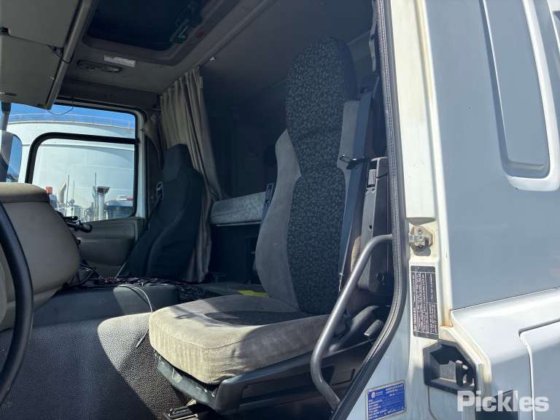 2010 DAF CF 7585