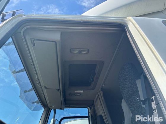 2010 DAF CF 7585