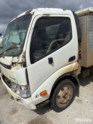 2005年式 日野 デュトロ