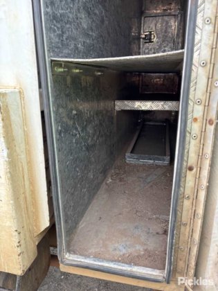 2005年式 日野 デュトロ