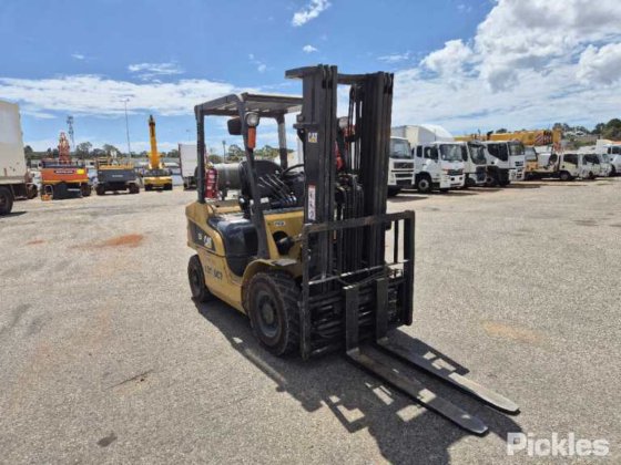 2010 Caterpillar GP25NT