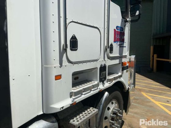 2008年肯沃斯K108