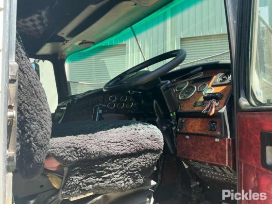 2008年肯沃斯K108