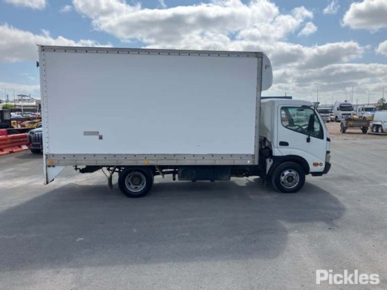 2003 日野 Dutro U414