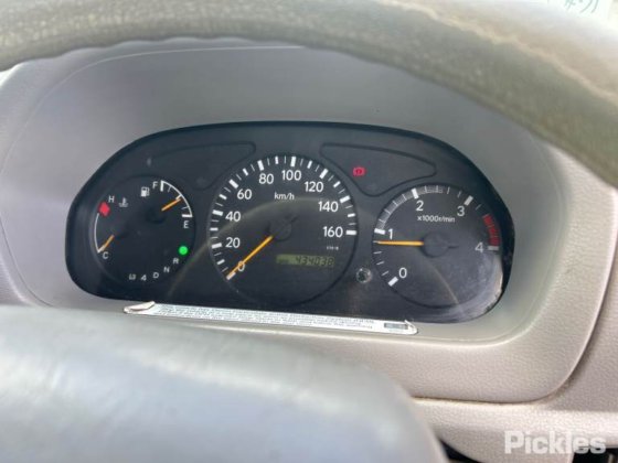 2011款日野300系列