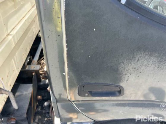 2011款日野300系列