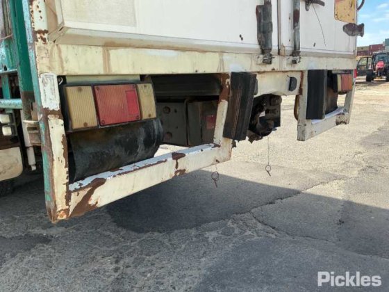 2009 年铃木? Wait】