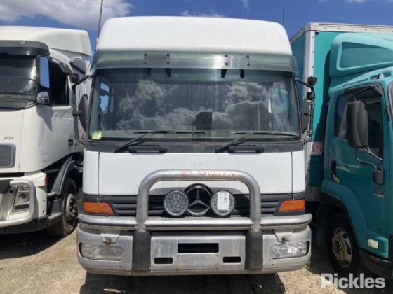 2002年式メルセデス・ベンツ アテゴ