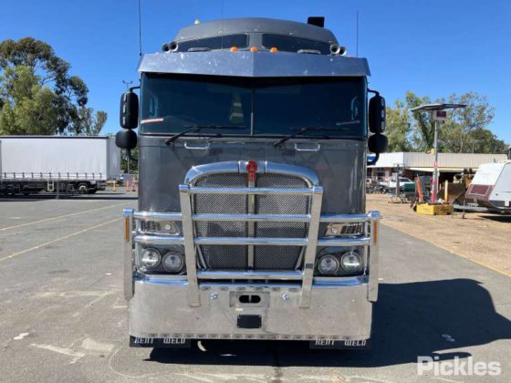 2023 肯沃斯 K200 系列