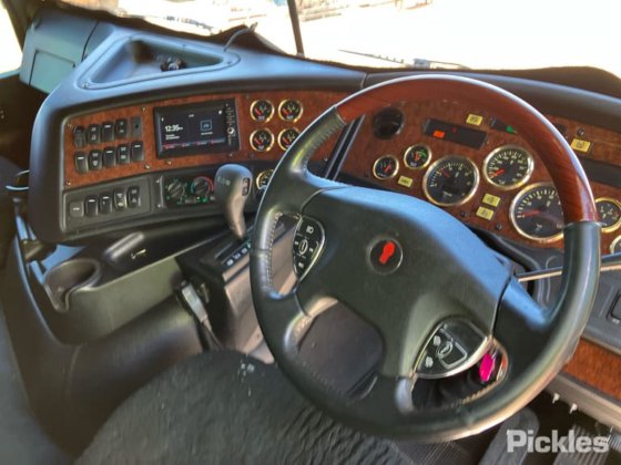 2023 肯沃斯 K200 系列