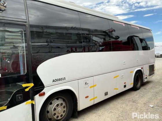 2012 金龙 V 系列