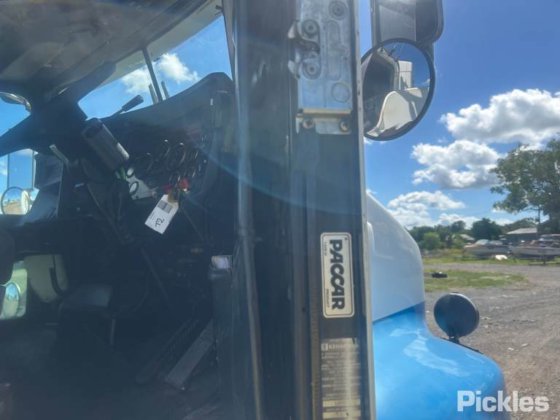 2010年式ケンワースT408