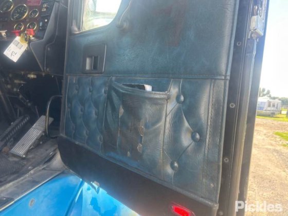 2010年式ケンワースT408