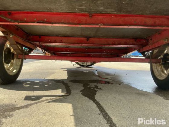 ロング・チャイ・インダストリーズ