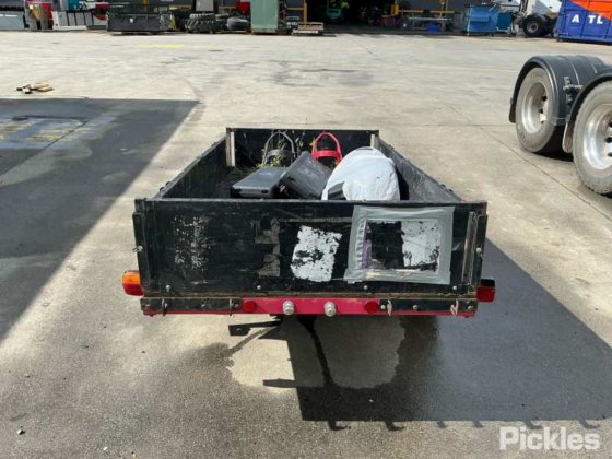 ロング・チャイ・インダストリーズ