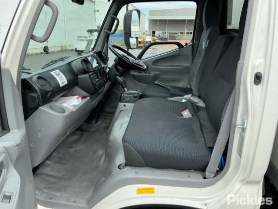 2021款日野300 616