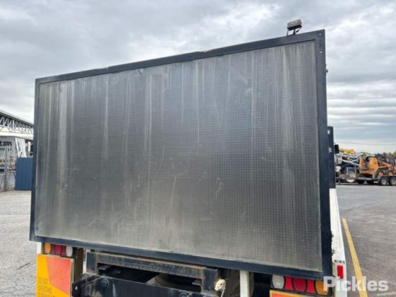 2016年三菱扶桑战斗机1627