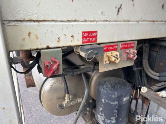 2016年三菱扶桑战斗机1627