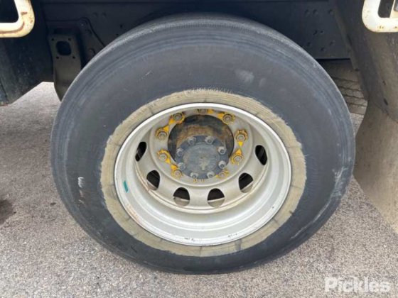 2016年三菱扶桑战斗机1627