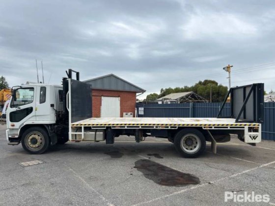 2016年三菱扶桑战斗机1627