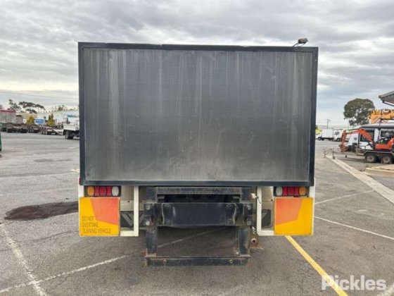 2016年三菱扶桑战斗机1627