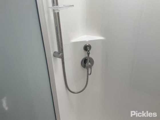 2018 Paramount Commander