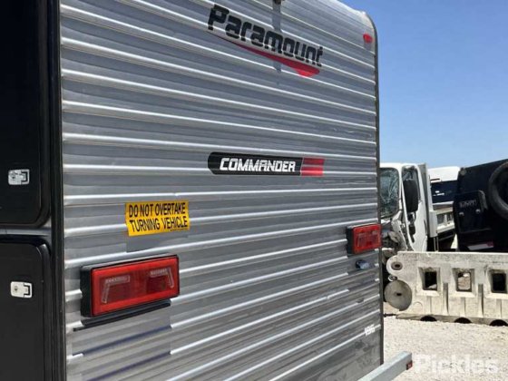 2018 Paramount Commander