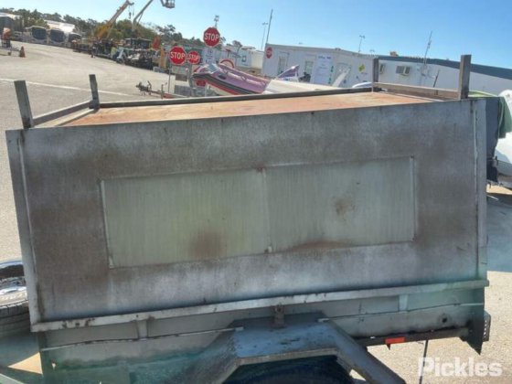 2015 Loadstar Trailers Box Top