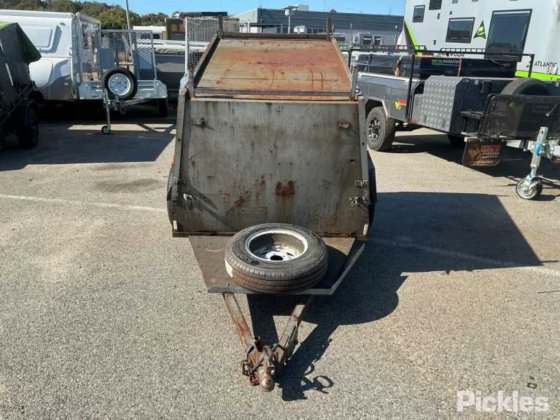 2015 Loadstar Trailers Box Top