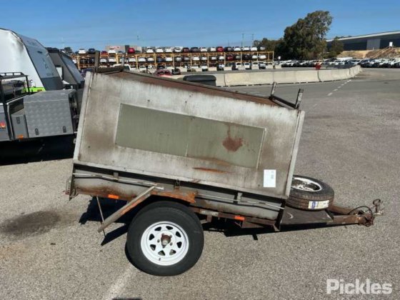 2015 Loadstar Trailers Box Top