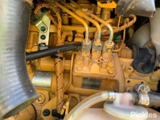 キャタピラー 301.7CR