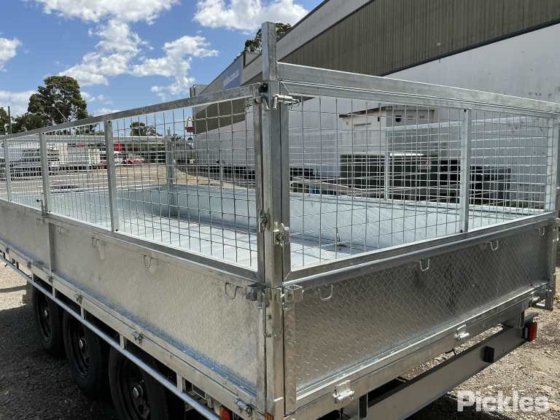 2025 绿色有限公司