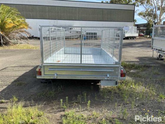 2025 绿色有限公司