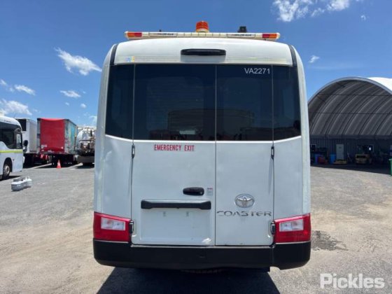 2019款丰田考斯特