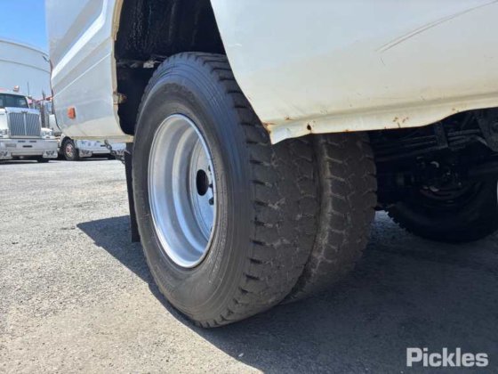 2019款丰田考斯特