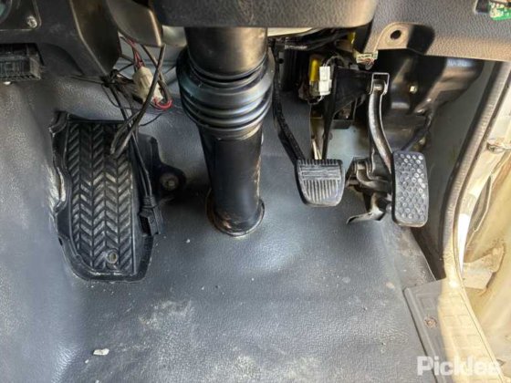 2019款丰田考斯特