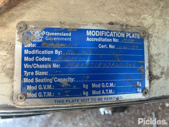 2019款丰田考斯特