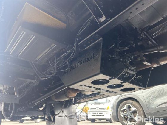 2019款丰田考斯特