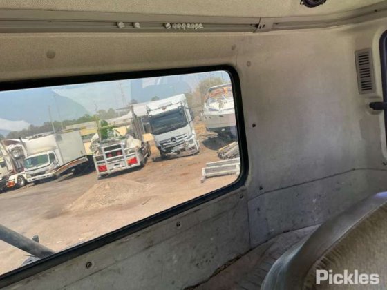 2002 日产 UD CK320