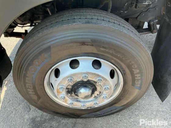 2002 日产 UD CK320