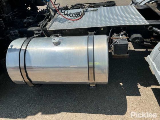 2002 日产 UD CK320