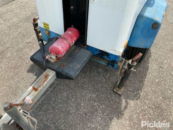 2011 年力能源设备