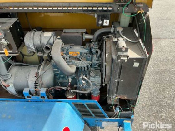 2011 年力能源设备