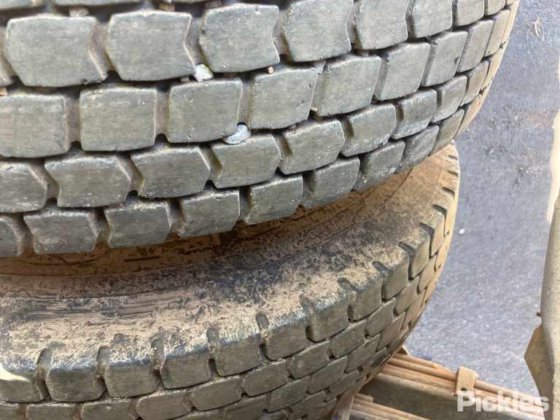 2007年产伊苏兹尼普斯