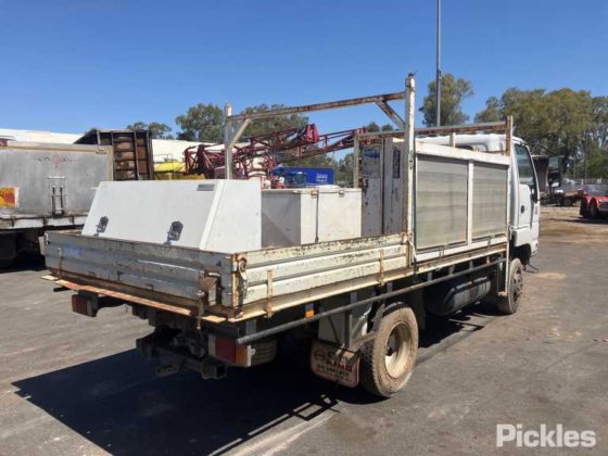 2007年产伊苏兹尼普斯