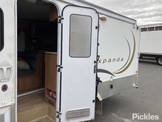 2009 ジェイコ エクスパンダ