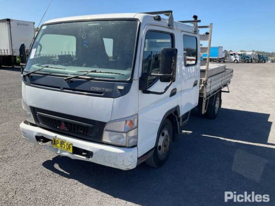 2007款三菱Canter 7/800