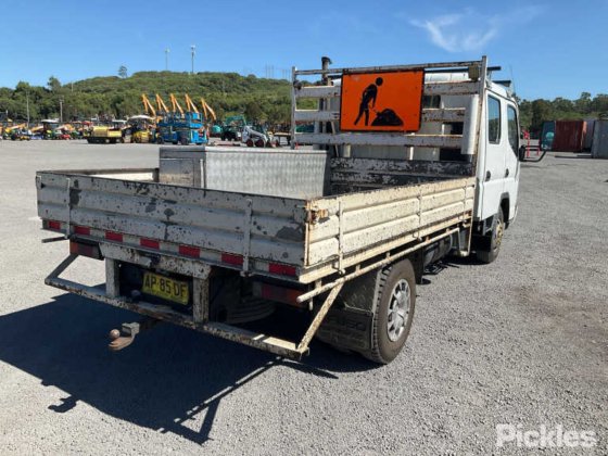 2007款三菱Canter 7/800