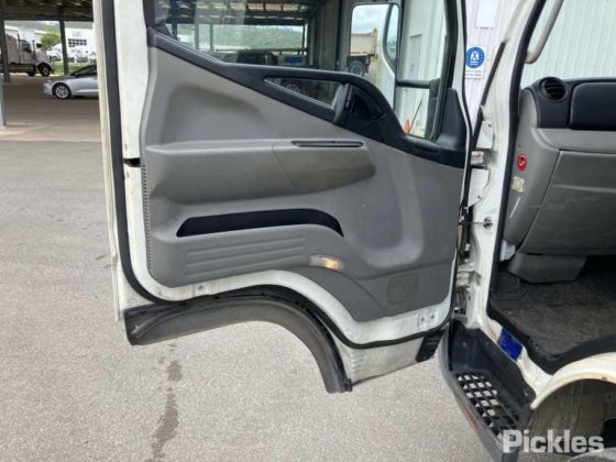 2017 三菱ふそう キャンター 515