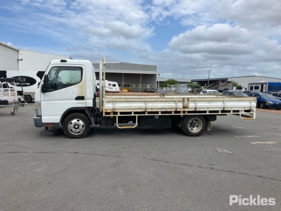 2017 三菱ふそう キャンター 515